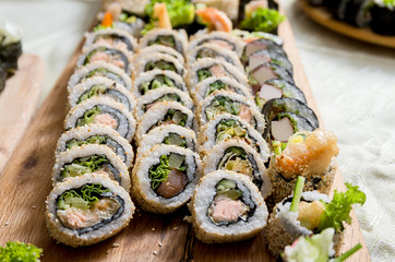 Sushi © Filip Olejowski