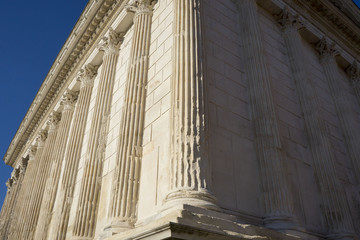 maison carr&eacute;e de N&icirc;mes, d&eacute;partement du Gard, France