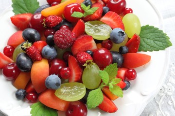 Obraz na płótnie Canvas Fruit salad