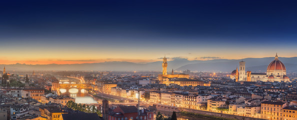 Arno River and Ponte Vecchio at sunset, Florence - obrazy, fototapety, plakaty