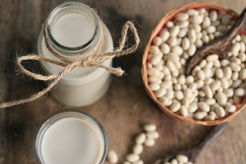 white kidney bean with milk