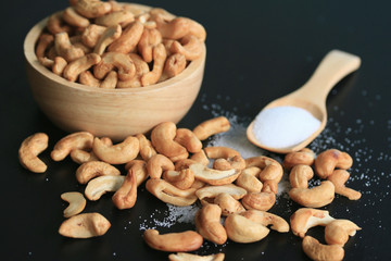 cashew nuts with salt