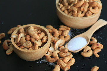 cashew nuts with salt