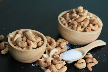 cashew nuts with salt