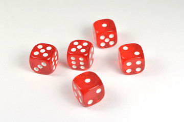 Rote Spielw&uuml;rfel