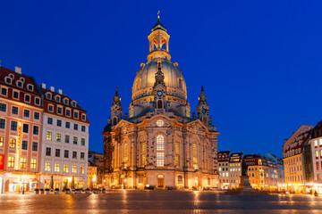 Frauenkirche at night in Dresden, Germany - obrazy, fototapety, plakaty
