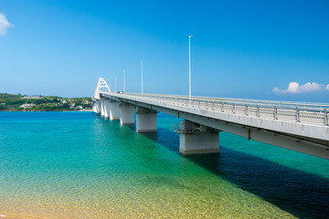 沖縄県　瀬底大橋