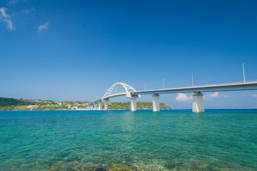 沖縄県　瀬底大橋