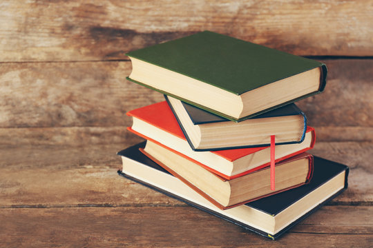 Imágenes de Librería: descubre bancos de fotos, ilustraciones, vectores ...