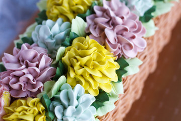 cake with flowers
