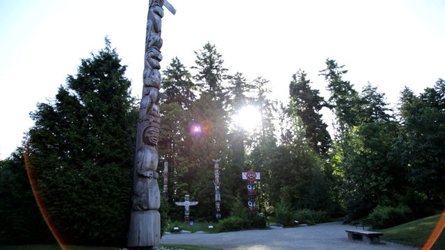 Vancouver Totem Pole Thunderbird Park Indigenous Culture Canada