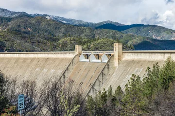 Deurstickers Dam Shasta Dam, California