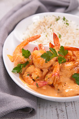 fried shrimp with curry sauce and rice