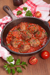 meatballs and tomato sauce