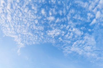 Fototapeta na wymiar cloud pattern and blue sky
