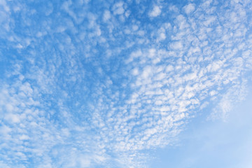 Fototapeta na wymiar cloud pattern and blue sky