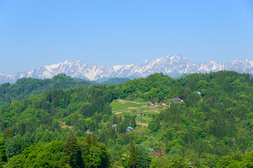 Obraz premium Northern Alps and village in Nagano, Japan