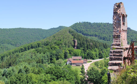 Ruines du Ch&acirc;teau de Fleckenstein Alsace France

