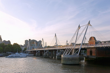 Naklejka premium London, Golden Jubilee Bridge