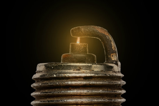 Extreme magnification - Spark plug firing