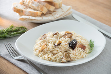 italian risotto with porcini mushrooms
