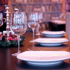 Empty glasses in restaurant
