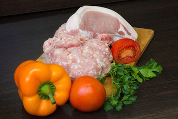 vegetables, meat, mushrooms