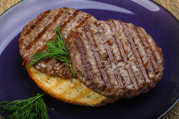 Grilled burger cutlet