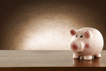 desk top place and pig 