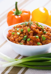 Braised beans with mushrooms and green onions
