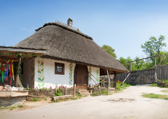 Fototapeta na wymiar Ukrainian hut at Museum of Khortitsa