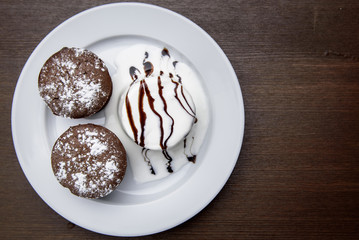 chocolate muffins with ice cream