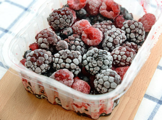 frozen mixed berries