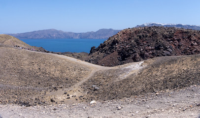 Blick von der Vulkaninsel Nèa Kamèni auf die Caldera