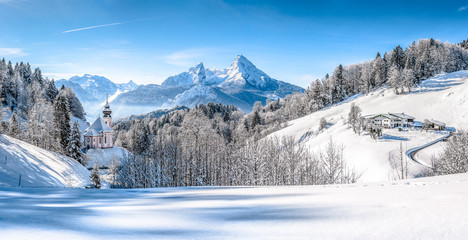Winter Wonderland with chapel in the Alps