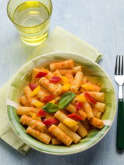 pasta with with tuna pepper and tomatoes sauce