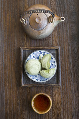 Green tea crisp and tea