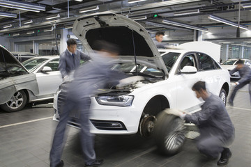 Auto mechanic