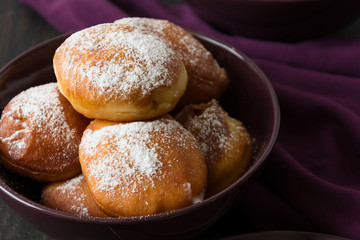 Donuts in the bowl