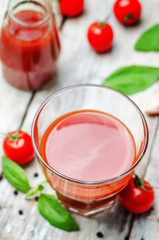 Tomato juice with tomatoes