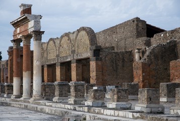 Fototapeta premium View of the ruins Pompei in southern Italy