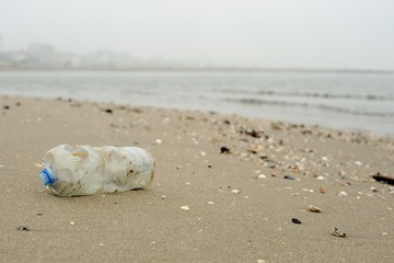 Plastic pollution sea