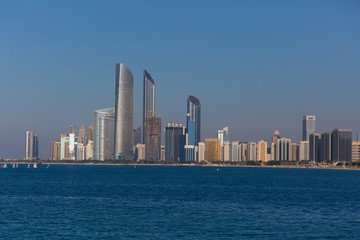 Fototapeta na wymiar Abu Dhabi Skyline - Panorama