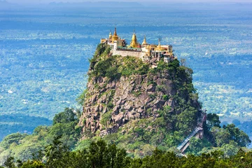 Abwaschbare Fototapete Mt. Popa, Mandalay Division, Myanmar. © SeanPavonePhoto