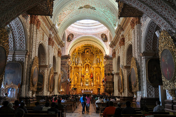Fototapeta na wymiar Golden church of San Francisco, Quito, Ecuador