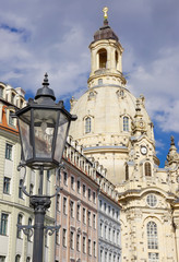 Fototapeta na wymiar Dresden evangelisch-lutherische Frauenkirche