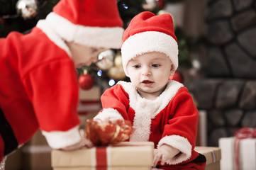 children waiting Christmas