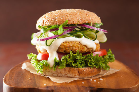 veggie carrot and oats burger with cucumber onion