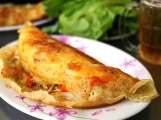 ベトナム料理　バインセオ