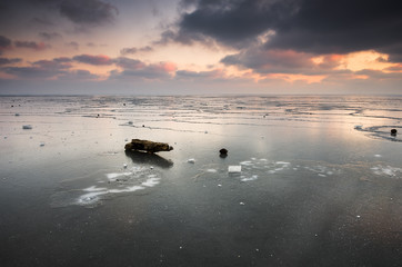 zamarznięta zatoka pucka © Filip Olejowski